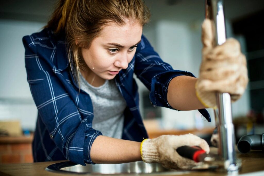 How to Fix a Dripping or Leaky Faucet 